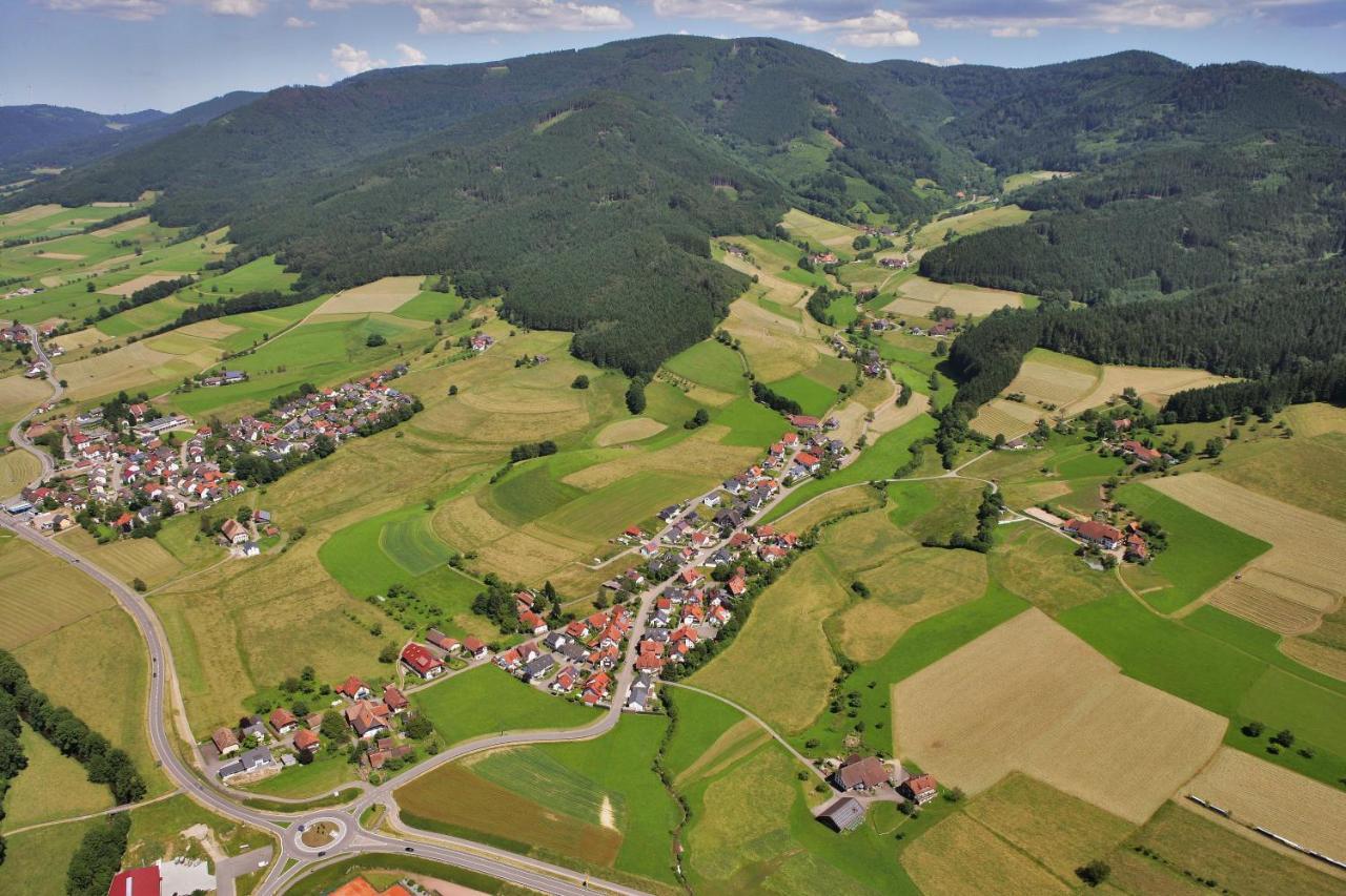 Gasthof Richebaechli Elzach Bagian luar foto