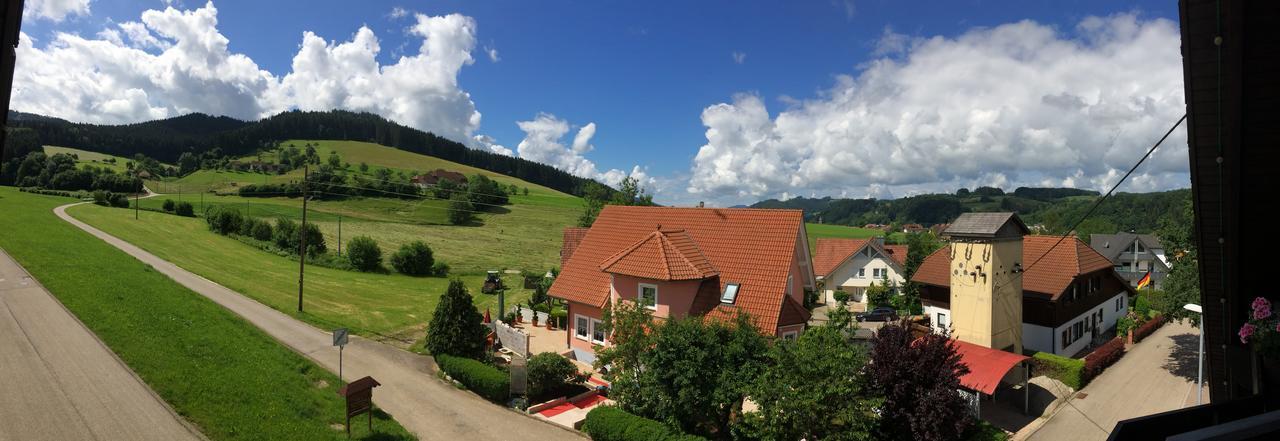 Gasthof Richebaechli Elzach Bagian luar foto